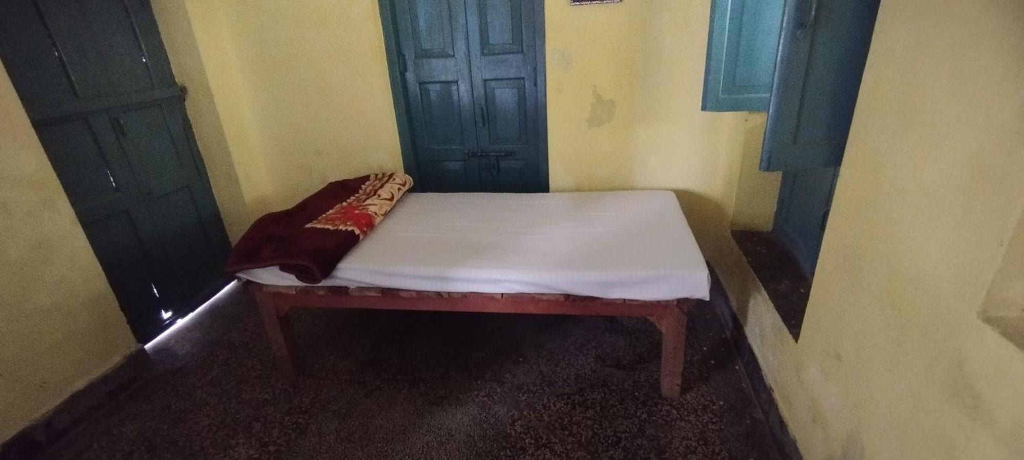 Sri Viswanatham Guest House Varanasi Exterior photo